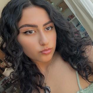 Briana Bustos