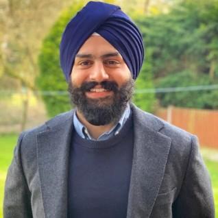 Dr. Rajveer Singh Atkar (MBBS, BSc, FRCA)