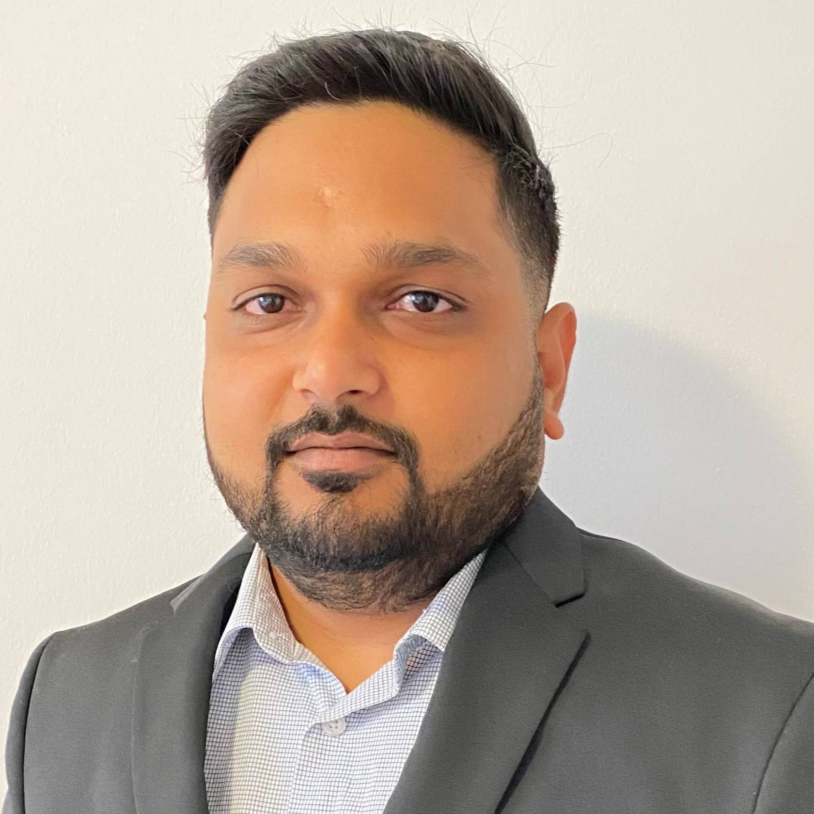 VIVEK RAPARKA