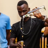 Eliya Yamungu ........ Flair Bartender & Mixologist.